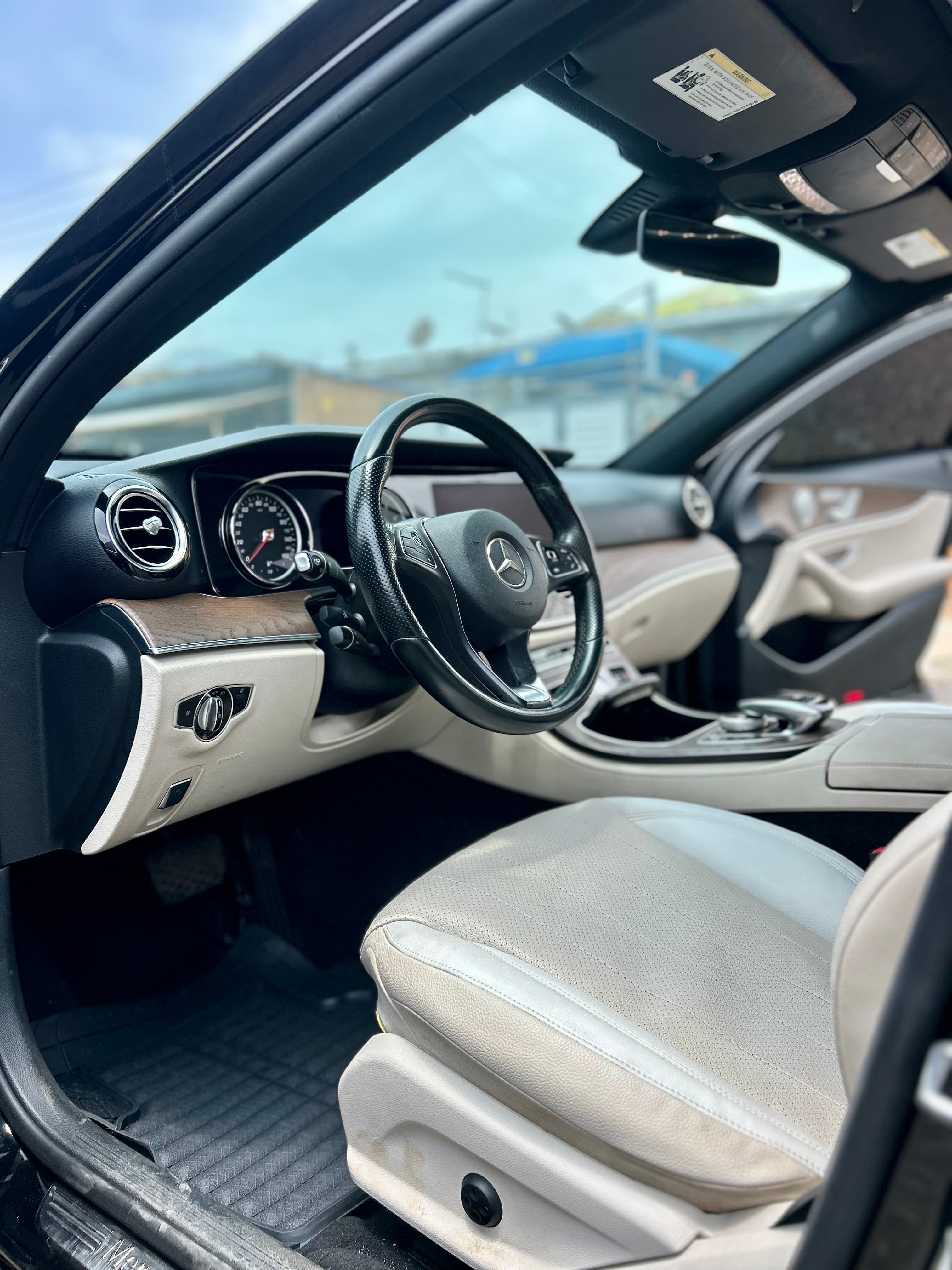 2018 Mercedes-Benz E-Class E 300 - Image 8