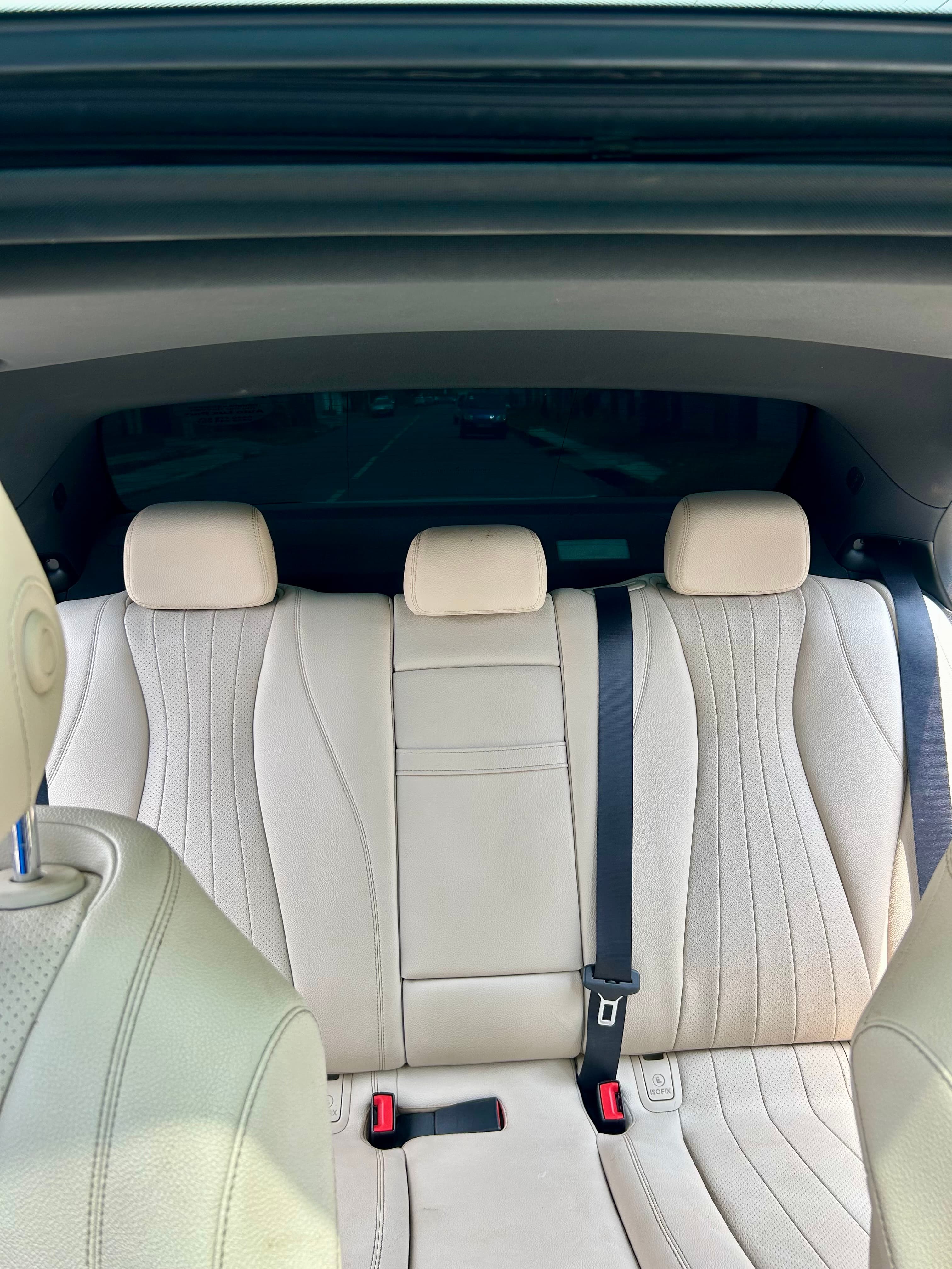 2018 Mercedes-Benz E-Class E 300 - Image 13