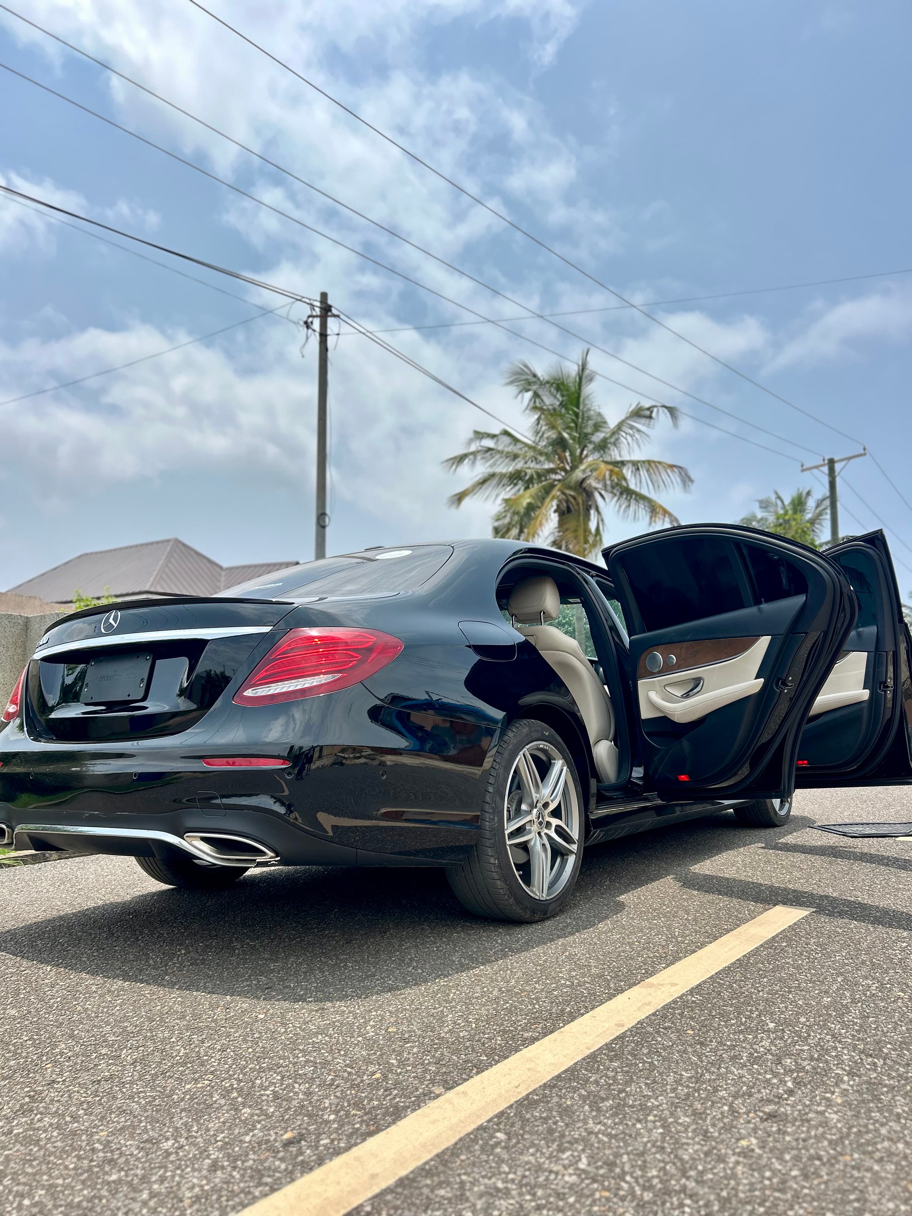 2018 Mercedes-Benz E-Class E 300 - Image 16