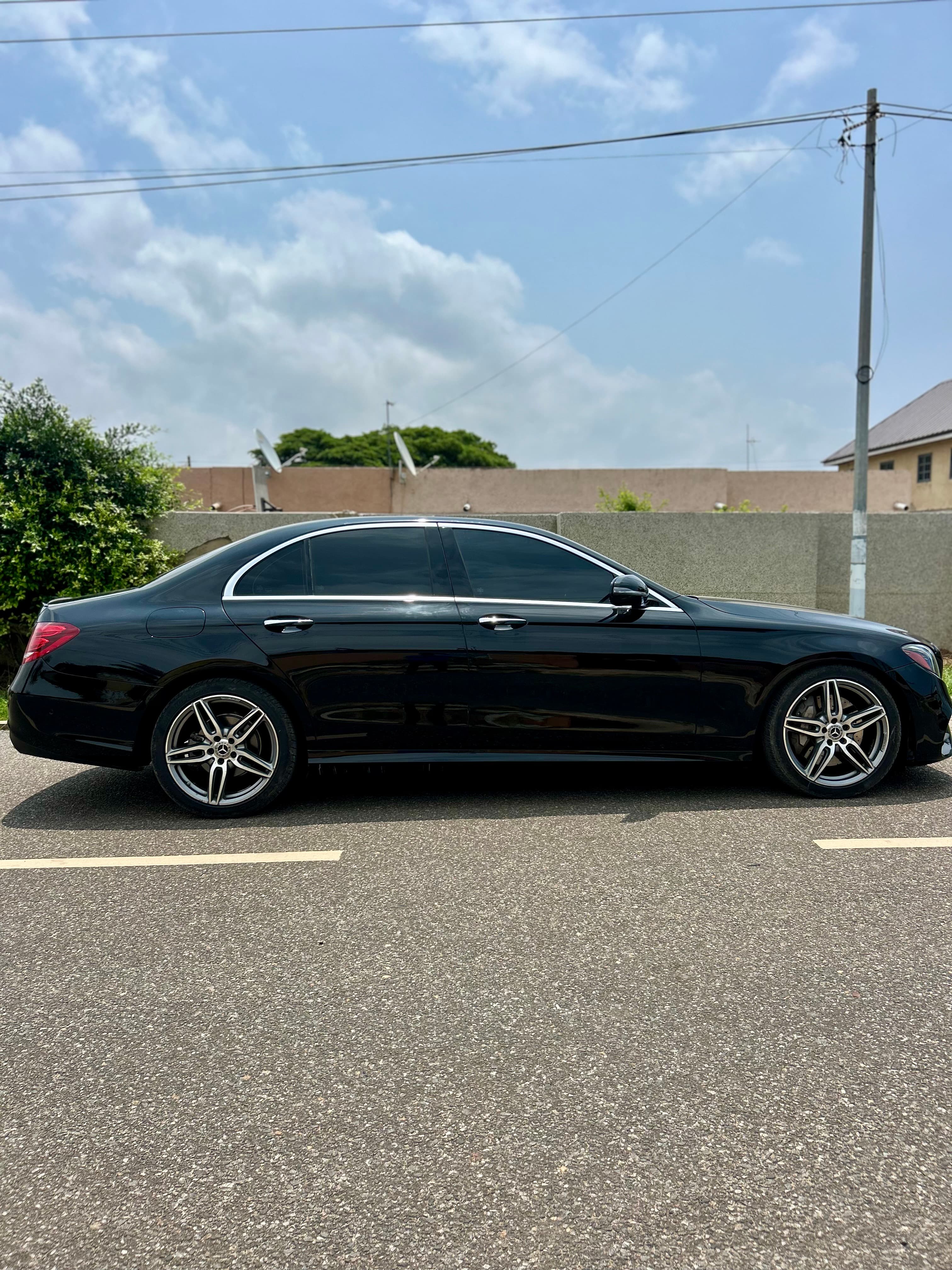 2018 Mercedes-Benz E-Class E 300 - Image 19